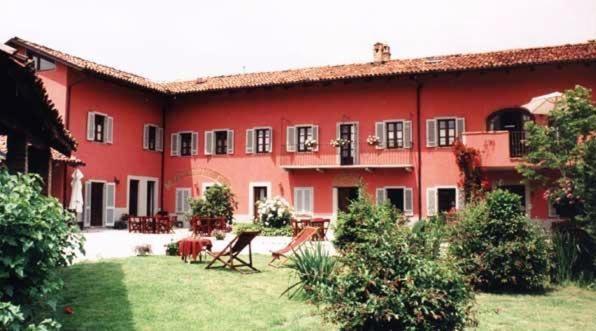 Agriturismo Il Gioco Dell'Oca Barolo Zewnętrze zdjęcie