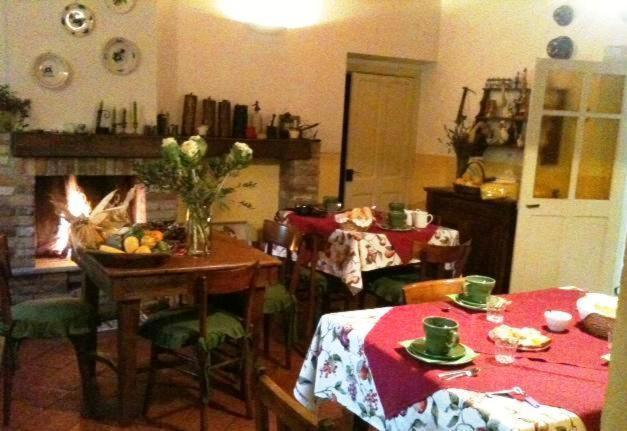 Agriturismo Il Gioco Dell'Oca Barolo Zewnętrze zdjęcie